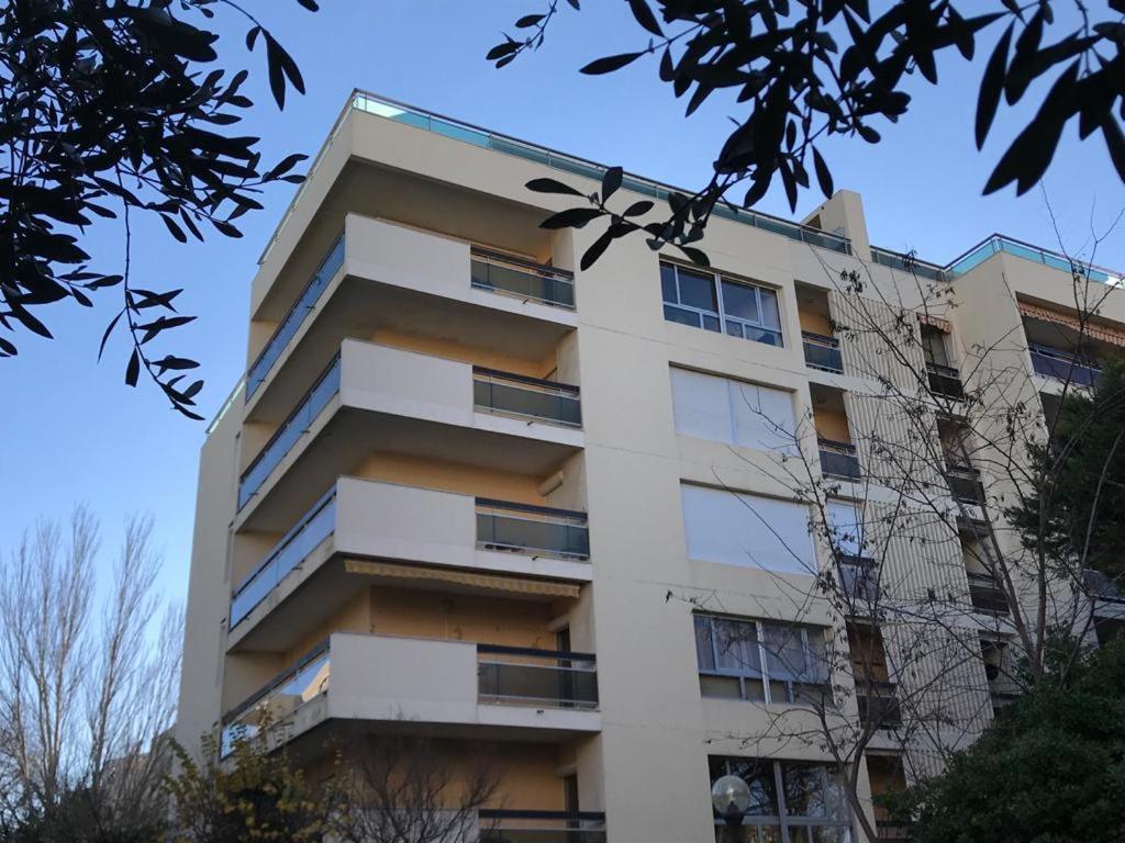 "Les Antilles " Hehergement Chez L'Habitant Marseille Bagian luar foto